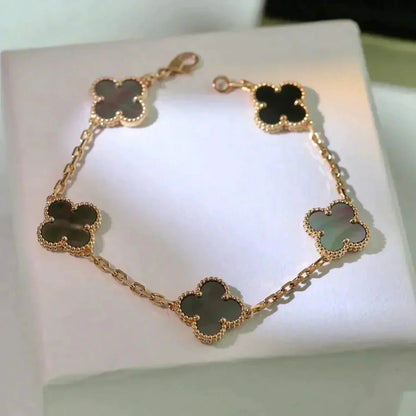 [KELA]LUCKY CLOVER 5-MOTIF BRACELET - GREY MOTHER-OF-PEARL COLLECTION