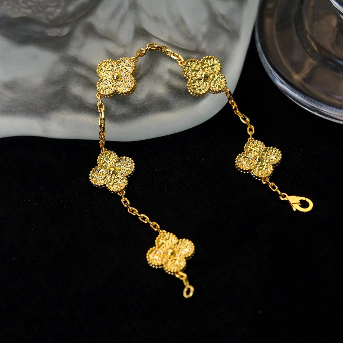 [KELA]LUCKY CLOVER 5-MOTIF BRACELET - BRONZING