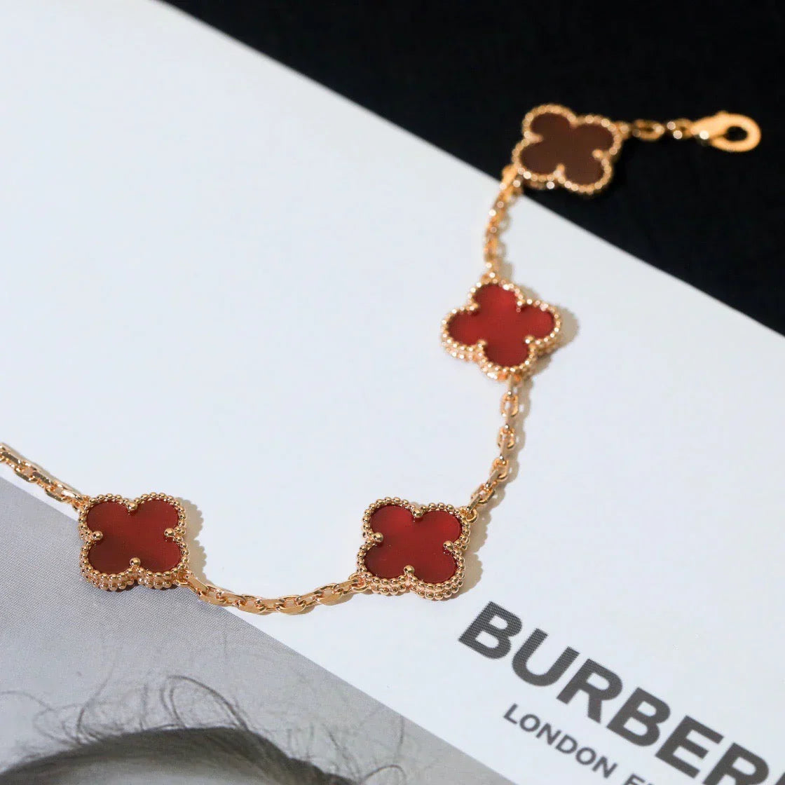 [KELA]LUCKY CLOVER 5-MOTIF BRACELET - RED CARNELIAN COLLECTION