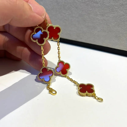 [KELA]LUCKY CLOVER 5-MOTIF BRACELET - RED CARNELIAN COLLECTION