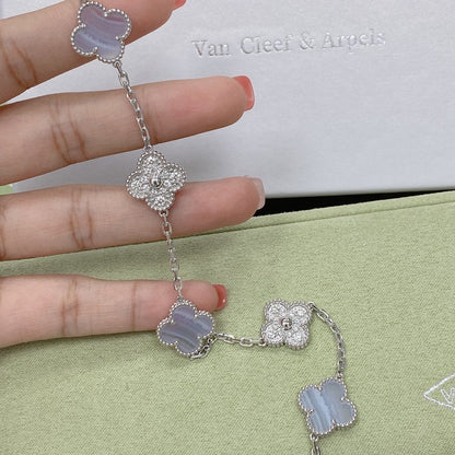 [KELA]LUCKY CLOVER 5-MOTIF BRACELET - PURPLE CHALCEDONY COLLECTION