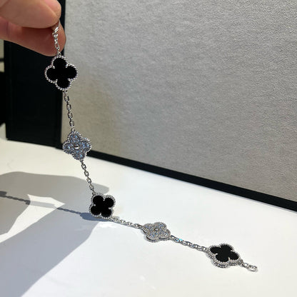 [KELA]LUCKY CLOVER 5-MOTIF BRACELET - BLACK OXNY COLLECTION