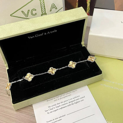 [KELA]LUCKY CLOVER 5-MOTIF BRACELET - LASER COLLECTION