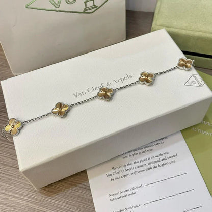 [KELA]LUCKY CLOVER 5-MOTIF BRACELET - LASER COLLECTION